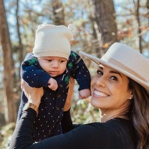 Meet your Posher, Chrissy